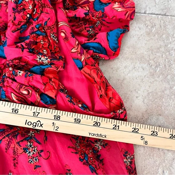 Free People Pretty Red and Blue FloralDress butterfly sleeves lined - Picture 8 of 10
